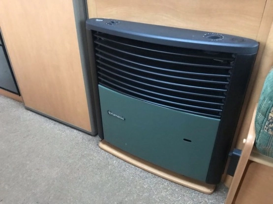                         Compass Rambler 4 osobowa. Stan idealny. Bogate wyposażenie - zdjęcie 27
                        