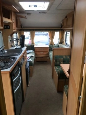                         Compass Rambler 4 osobowa. Stan idealny. Bogate wyposażenie - zdjęcie 3
                        