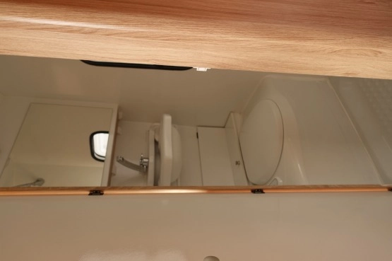                         Nowość Przyczepa NTL N-Sprint DMC750kg Prysznic Toaleta 3-osoby - zdjęcie 5
                        