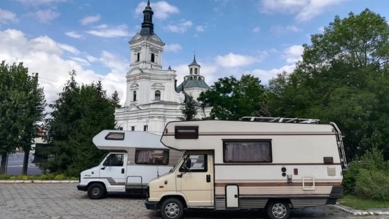                         Kamper Fiat Ducato zabudowa Dethleffs - zdjęcie 6
                        