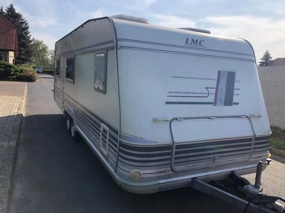                         LMC 680 zadbana z namiotem - zdjęcie 12
                        