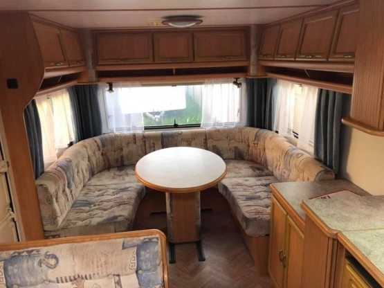                         LMC 680 zadbana z namiotem - zdjęcie 19
                        