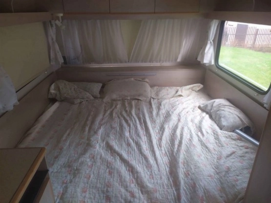                         Przyczepa Knaus z 1991 r. - zdjęcie 4
                        