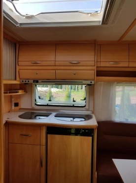                         Przyczepa kempingowa FENDT SAPHIR 470 2006 r. - zdjęcie 3
                        