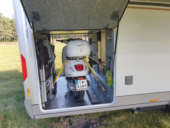                         Camper  Carthago  Chic S-Plus I 52 QB   nowy , lipiec 2020r - zdjęcie 6
                        