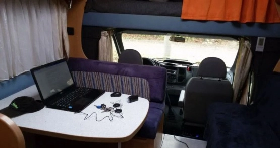                         Kamper Eura Mobil Ford z 2006 r. - zdjęcie 8
                        