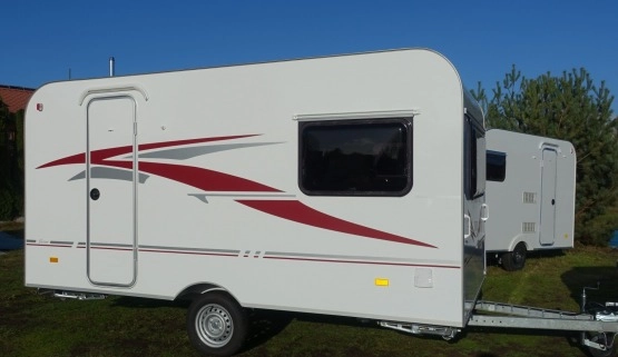                         Lazur Nowa 4 lub 6 os. przyczepa kempingowa lekka DMC 750kg Łóżka piętrowe. Ciepła izolacja - zdjęcie 3
                        