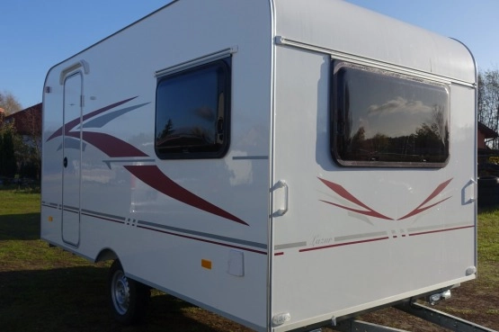                         Lazur Nowa 4 lub 6 os. przyczepa kempingowa lekka DMC 750kg Łóżka piętrowe. Ciepła izolacja - zdjęcie 4
                        