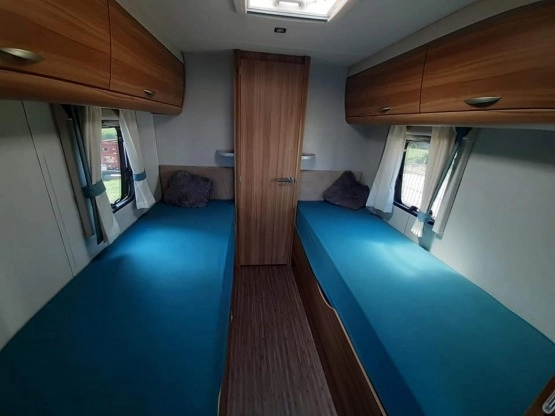                         Przyczepa kempingowa Elddis Xplore 574, rok 2014 - zdjęcie 4
                        