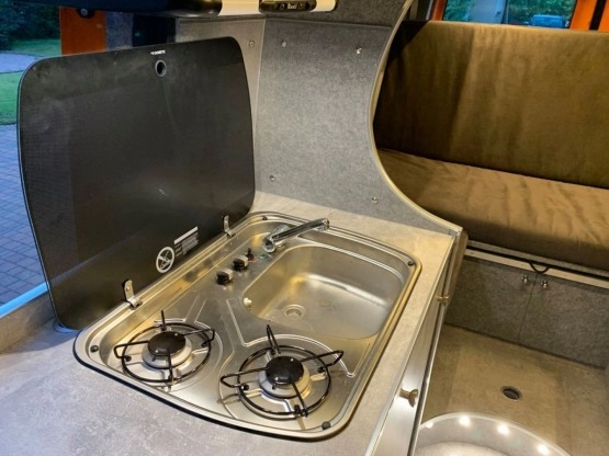                         Crafter 2010/19 2,5 Blue TDI Kamper, rej. 4 os., FV 23%, do negocjacji, stan idealny - zdjęcie 13
                        