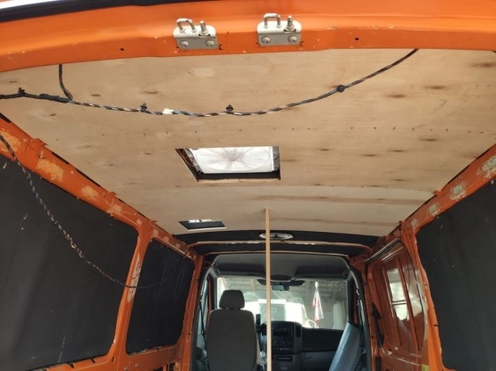                         Crafter 2010/19 2,5 Blue TDI Kamper, rej. 4 os., FV 23%, do negocjacji, stan idealny - zdjęcie 15
                        