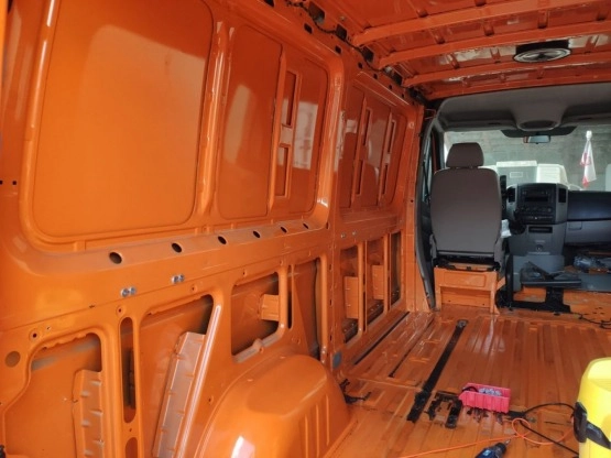                         Crafter 2010/19 2,5 Blue TDI Kamper, rej. 4 os., FV 23%, do negocjacji, stan idealny - zdjęcie 6
                        