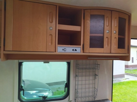                         Adria Unica 461 UB 2002 rok - zdjęcie 10
                        