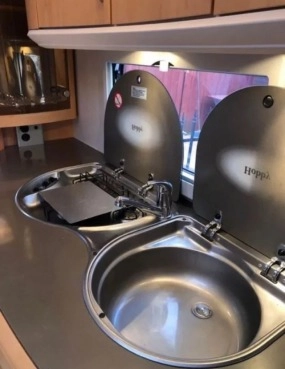                         Hobby De Luxe 440 - zdjęcie 12
                        