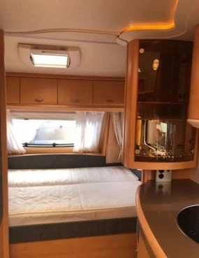                         Hobby De Luxe 440 - zdjęcie 15
                        