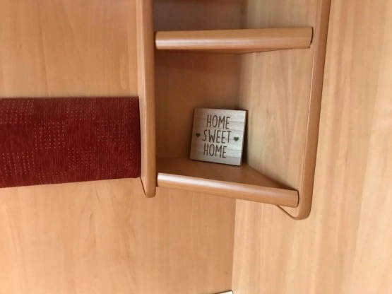                         Przyczepa - dwie sypialnie, łóżko małżeńskie, stan idealny - zdjęcie 2
                        