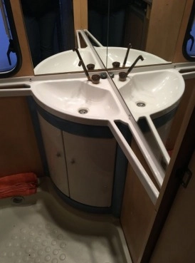                         Burstner Fun 400 TS - zdjęcie 27
                        