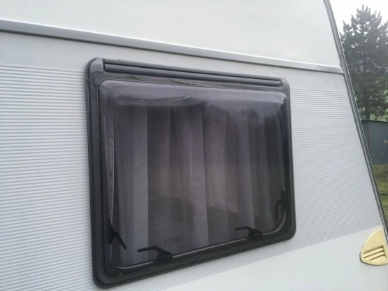                         Burstner Fun 400 TS - zdjęcie 4
                        