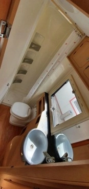                         Kamper Fiat Ducato Półintegral 2.8 Jtd Klima TV Antena Piekarnik - zdjęcie 5
                        