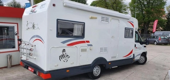                         Kamper Fiat Ducato Półintegral 2.8 Jtd Klima TV Antena Piekarnik - zdjęcie 6
                        