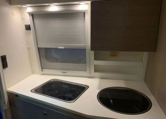                         Adria Action 361 LH Mover Akumulator - zdjęcie 14
                        