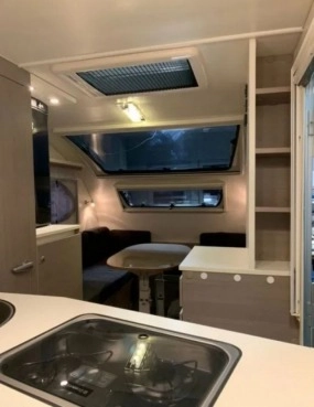                         Adria Action 361 LH Mover Akumulator - zdjęcie 21
                        