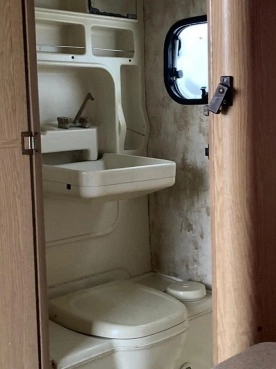                         Przyczepa Fleetwood Cavalier - zdjęcie 2
                        