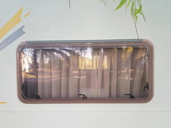                         Knaus 500, dmc 1500 kg, rok 2001 - zdjęcie 12
                        