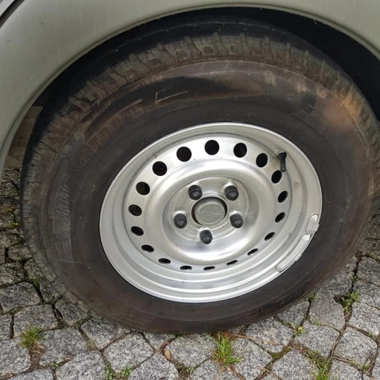                         Knaus 500, dmc 1500 kg, rok 2001 - zdjęcie 13
                        