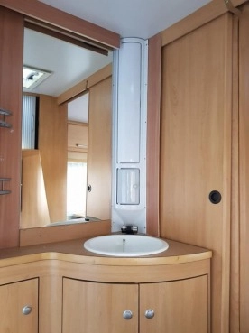                         Knaus 500, dmc 1500 kg, rok 2001 - zdjęcie 19
                        