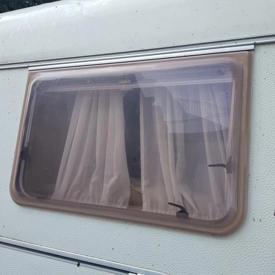                         Knaus 500, dmc 1500 kg, rok 2001 - zdjęcie 27
                        