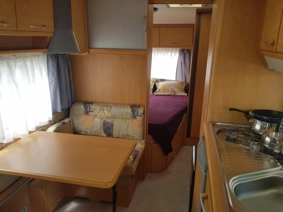                         Knaus 500, dmc 1500 kg, rok 2001 - zdjęcie 3
                        