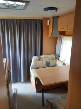                         Knaus 500, dmc 1500 kg, rok 2001 - zdjęcie 7
                        