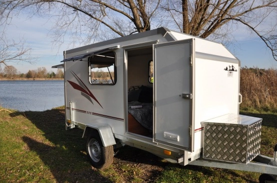                         Everest MiniCamp Kempingowa mała lekka przyczepa terenowa DMC750kg - zdjęcie 4
                        