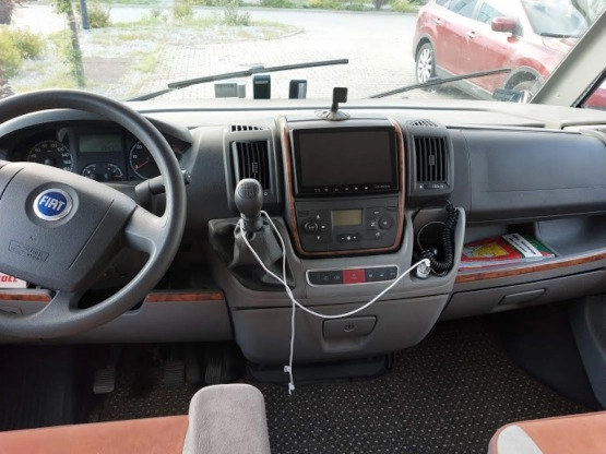                         BEZWYPADKOWY Burstner Elegance i821 Integra 2008 Alde AlKo - zdjęcie 8
                        