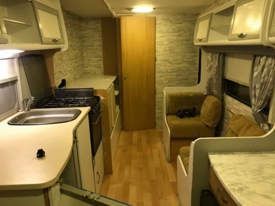                         Avondale Mayfair z 2007 r. - zdjęcie 11
                        