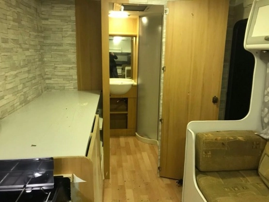                         Avondale Mayfair z 2007 r. - zdjęcie 3
                        