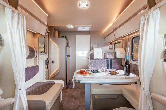                         kamper AHORN CANADA TE 2021 5os. półintegra Renault Master - zdjęcie 4
                        