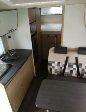                         Kamper Sunlight A70 - zdjęcie 12
                        