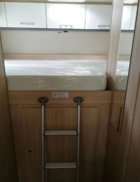                         Kamper Sunlight A70 - zdjęcie 9
                        