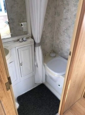                         Elddis Cyclone EX2000, rok 2002 - zdjęcie 4
                        