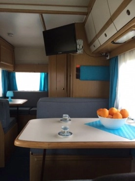                         Kamper Fendt Peugeot - zdjęcie 3
                        