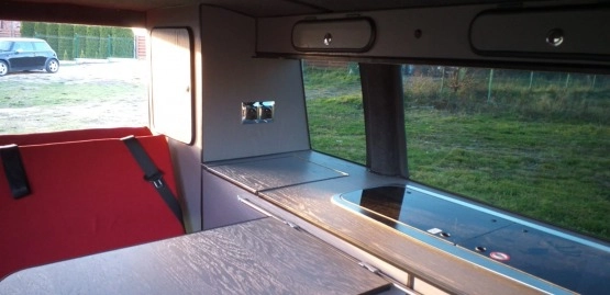                         VW transporter T5 kamper - zdjęcie 10
                        