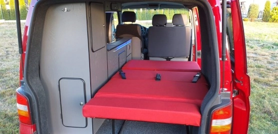                         VW transporter T5 kamper - zdjęcie 7
                        