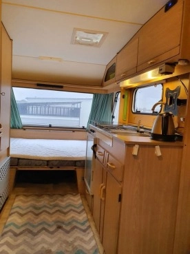                         Przyczepa kempingowa Beyerland Vitesse 400 CT - zdjęcie 3
                        