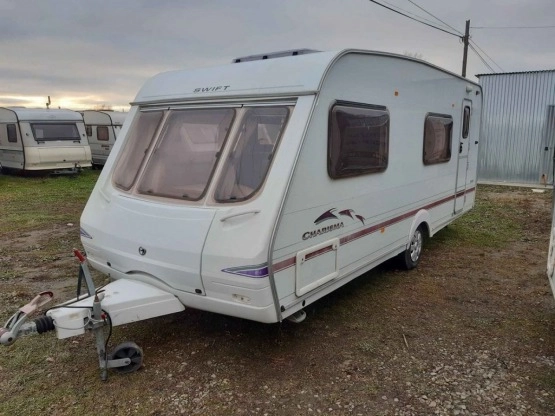                         Swift Charisma 570 z 2004 r. - zdjęcie 4
                        