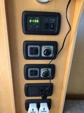                         Przyczepa Elddis Hurricane 2010 - zdjęcie 14
                        