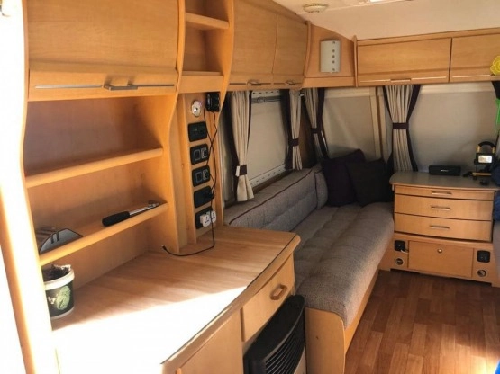                         Przyczepa Elddis Hurricane 2010 - zdjęcie 18
                        