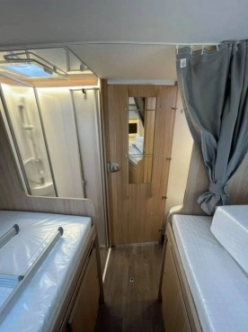                         Sunlight T68 Nowy Fiat Ducato 2.3 140 KM - zdjęcie 11
                        