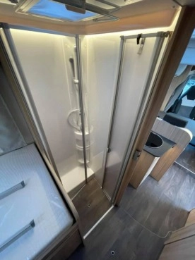                         Sunlight T68 Nowy Fiat Ducato 2.3 140 KM - zdjęcie 12
                        